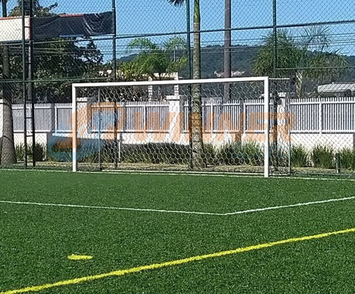 Traves de futebol de campo